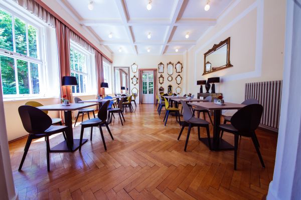 Hotel Carinthia 4**** Garni (Velden am Wörthersee)